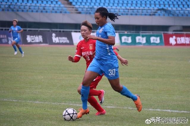 世联赛-女排救1赛点2-3加拿大 唐欣轰22分难阻3连败